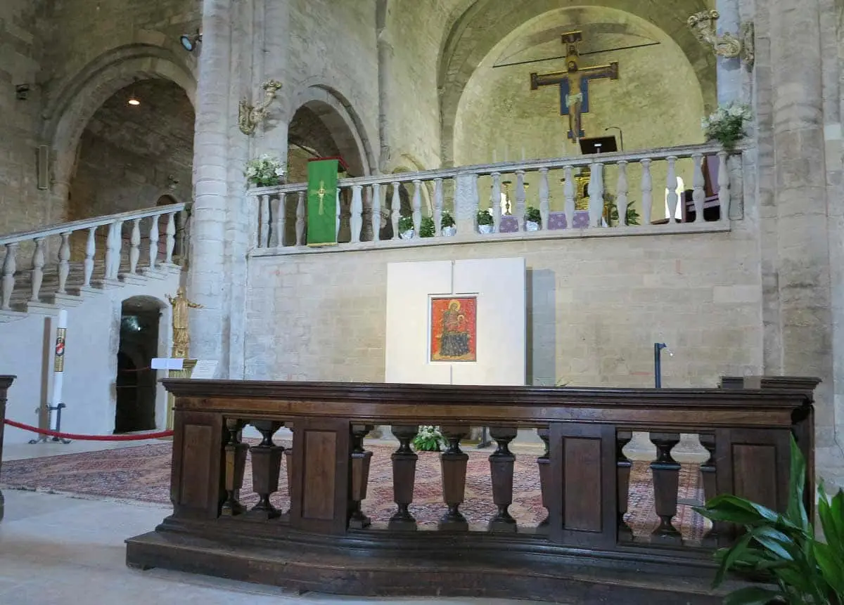 Duomo Romanico San Leone