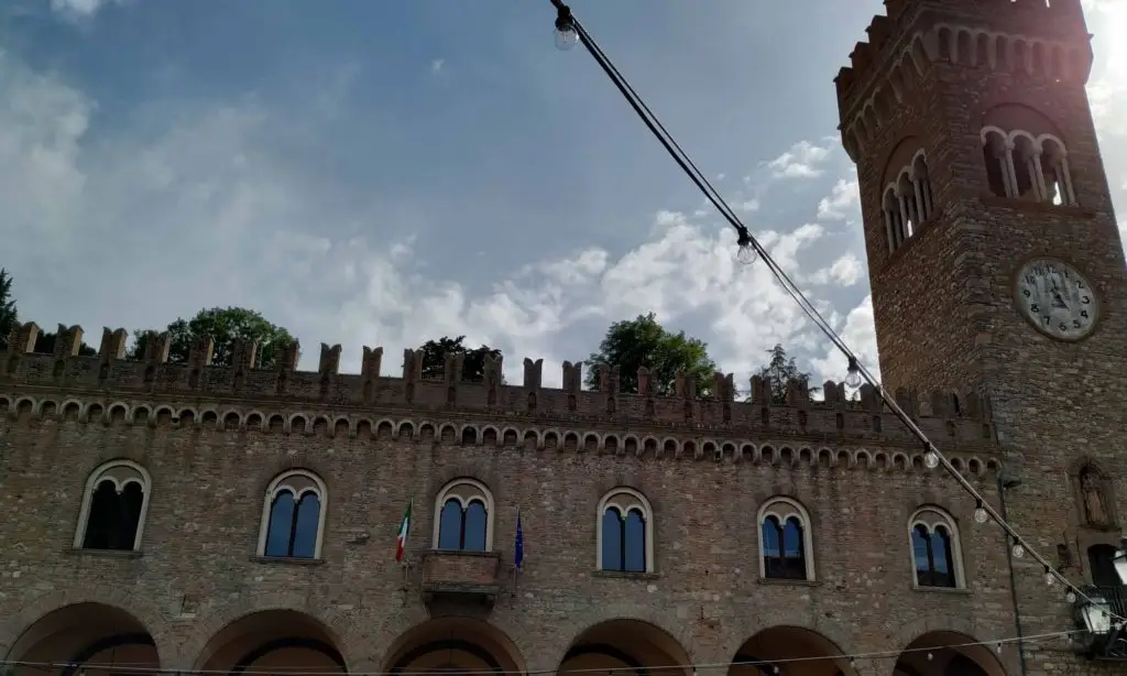Piazza della Libertà e Torre dell’Orologio